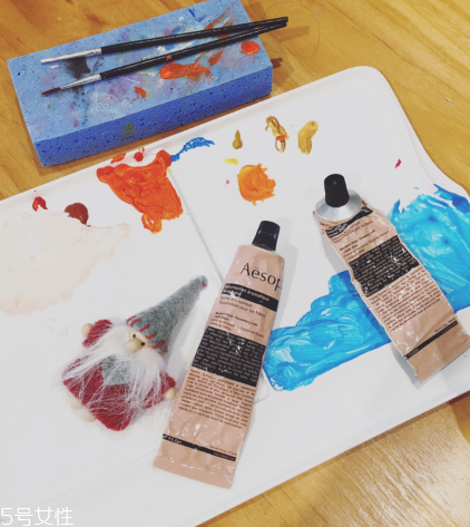 伊索護(hù)手霜多少錢(qián) 伊索aesop賦活芳香護(hù)手霜使用測(cè)評(píng) 伊索護(hù)手霜多少錢(qián) 伊索aesop賦活芳香護(hù)手霜使用測(cè)評(píng)