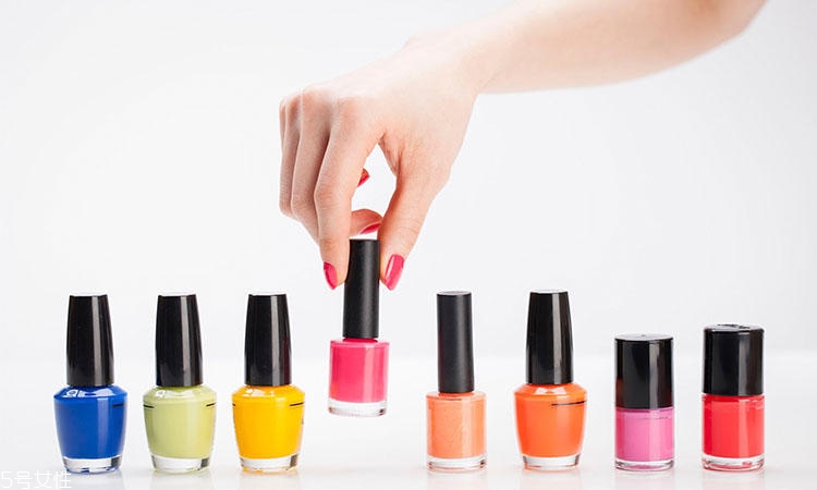 新手怎么正確挑選指甲油？四個小妙招教你