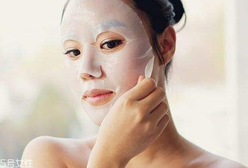 晚上敷完面膜需要用護膚品嗎 面膜的其他使用誤區(qū)