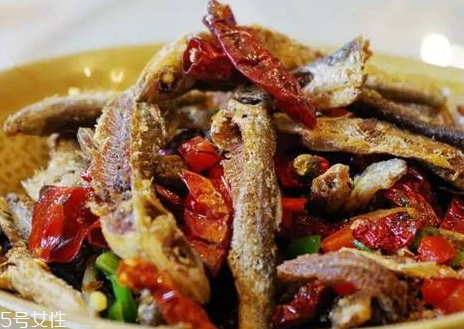 白條魚(yú)多少錢(qián)一斤 白條魚(yú)的選購(gòu)技巧 白條魚(yú)多少錢(qián)一斤 白條魚(yú)的選購(gòu)技巧