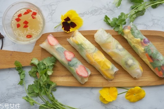 越南春卷哪種蘸醬好吃？越南春卷怎么吃