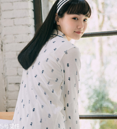 睡衣大點(diǎn)好還是小點(diǎn)好？睡衣買大的還是小的