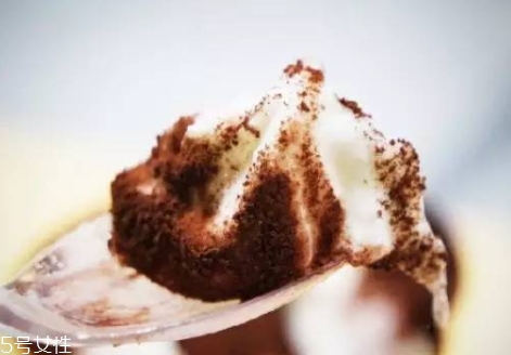 Kiss The Tiramisu冰淇淋哪個味道好？高腳杯冰淇淋好吃嗎