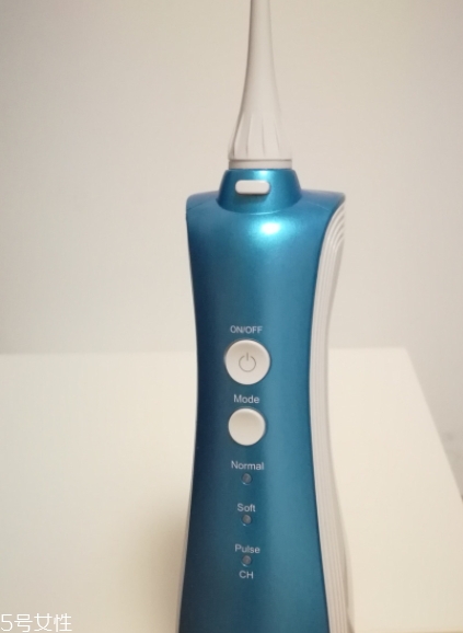 沖牙器能代替牙刷嗎？用沖牙器要刷牙嗎