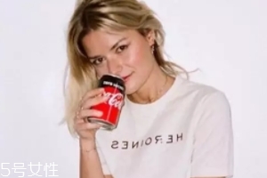 拍照怎么擺姿勢(shì)更自然？教你自然慵懶拍照風(fēng)