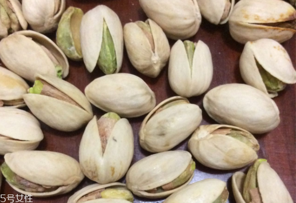 開心果是銀杏果嗎？開心果是白果嗎？