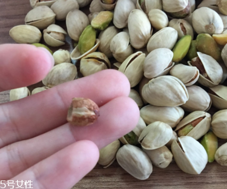 開心果會(huì)不會(huì)上火？上火能吃開心果嗎？