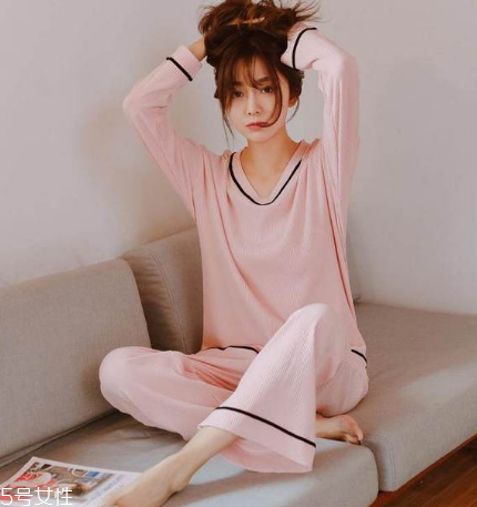 睡衣粘纖和棉哪個好？睡衣粘纖和棉區(qū)別對比