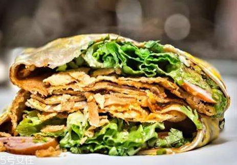 吃煎餅果子會上火嗎 煎餅果子吃多了會怎么樣 吃煎餅果子會上火嗎 煎餅果子吃多了會怎么樣