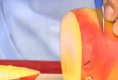 芒果怎么剝快速不廢汁 剝芒果最快方法 芒果怎么剝快速不廢汁 剝芒果最快方法