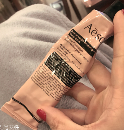 aesop伊索護(hù)手霜滋潤嗎 伊索護(hù)手霜味道好聞嗎 aesop伊索護(hù)手霜滋潤嗎 伊索護(hù)手霜味道好聞嗎