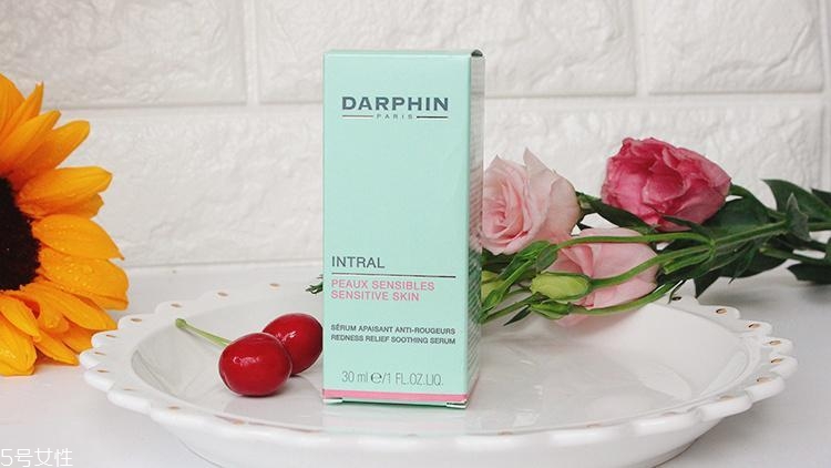 darphin多效舒緩精華液敏感肌能用嗎？油皮能用嗎？