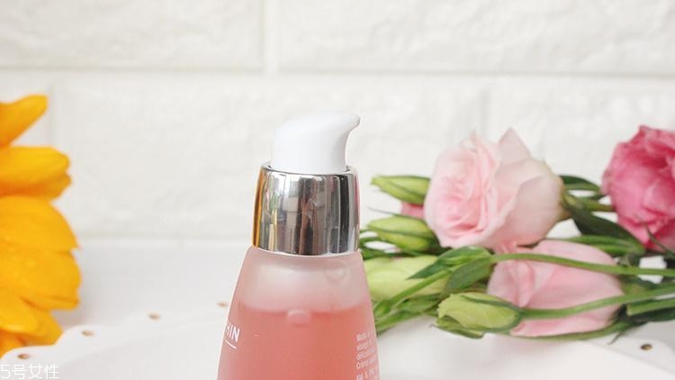 darphin多效舒緩精華液敏感肌能用嗎？油皮能用嗎？