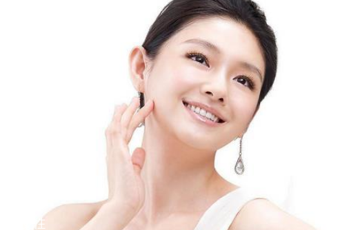 夏天臉上出油怎么辦 夏天控油護膚品推薦