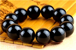 黑瑪瑙手串多少顆？黑瑪瑙手串顆數(shù)講究