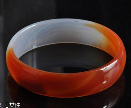 瑪瑙手鐲什么顏色好？瑪瑙手鐲顏色挑選方法