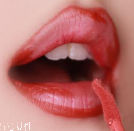 唇線筆和唇釉哪個好用 唇線筆和唇釉區(qū)別 唇線筆和唇釉哪個好用 唇線筆和唇釉區(qū)別