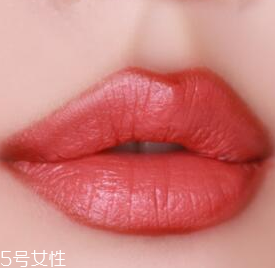 唇線筆和唇釉哪個好用 唇線筆和唇釉區(qū)別 唇線筆和唇釉哪個好用 唇線筆和唇釉區(qū)別