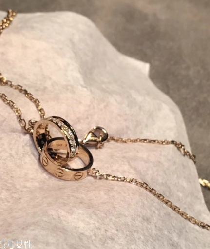 項(xiàng)鏈為什么會(huì)變黑？項(xiàng)鏈變黑的原因