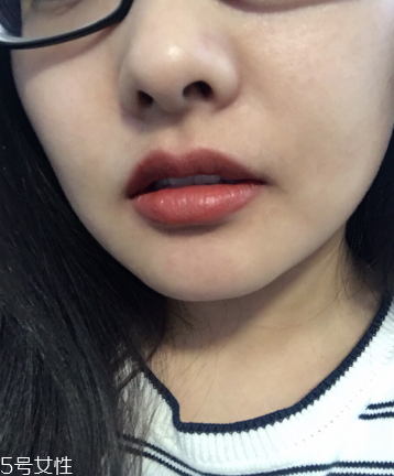 3ce口紅118什么顏色 3ce口紅118素顏上嘴圖 3ce口紅118什么顏色 3ce口紅118素顏上嘴圖