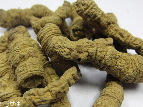 巴戟天多少錢一斤 巴戟天怎么選購 巴戟天多少錢一斤 巴戟天怎么選購