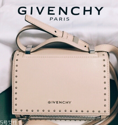 紀梵希潘多拉盒子包多少錢？紀梵希潘多拉盒子包價格