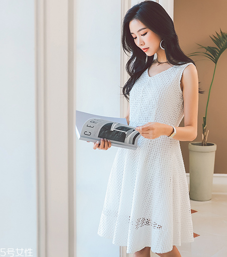 小個子女生穿什么裙子好看？小個子女生穿搭技巧