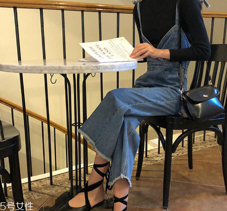 今年流行什么背帶褲？今年最火的背帶褲款式推薦