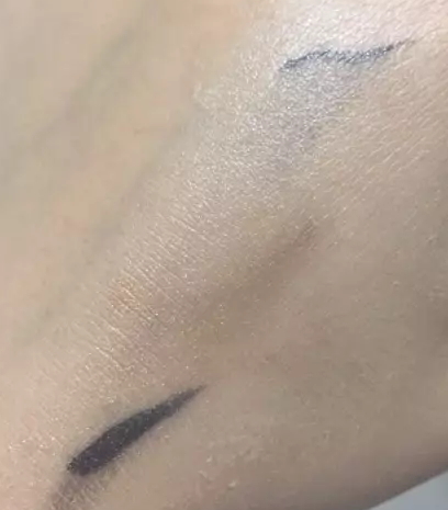 用防曬棒會(huì)花妝嗎？化妝了還能用防曬棒嗎