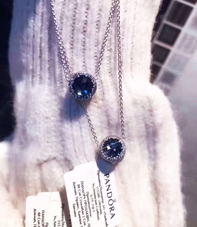 項(xiàng)鏈上刻什么字好？項(xiàng)鏈上一般刻什么字