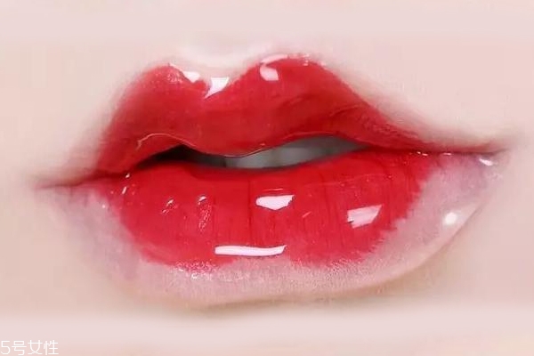 蝴蝶唇妝怎么畫 唐朝蝴蝶唇妝教程 蝴蝶唇妝怎么畫 唐朝蝴蝶唇妝教程