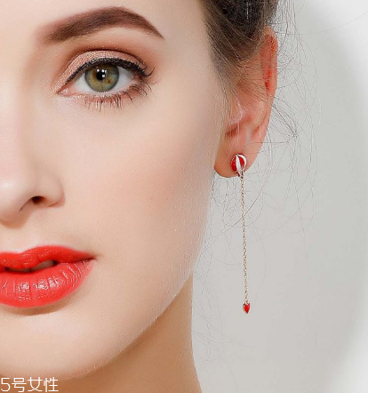 little joys熱氣球耳釘多少錢？little joys熱氣球不對(duì)稱耳釘價(jià)格