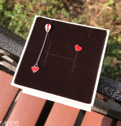 little joys熱氣球耳釘在哪買(mǎi)？little joys熱氣球耳釘怎么買(mǎi)