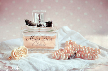 孕婦能使用香水嗎 孕婦用了香水怎么辦 孕婦能使用香水嗎 孕婦用了香水怎么辦