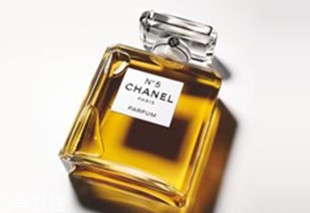 怎樣避免香水香味太濃 香水的使用要點(diǎn) 怎樣避免香水香味太濃 香水的使用要點(diǎn)