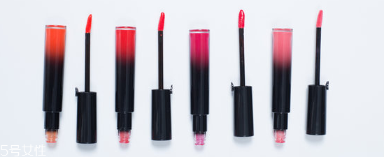 口紅和唇釉哪個持久 唇釉和口紅哪個好上手 口紅和唇釉哪個持久 唇釉和口紅哪個好上手