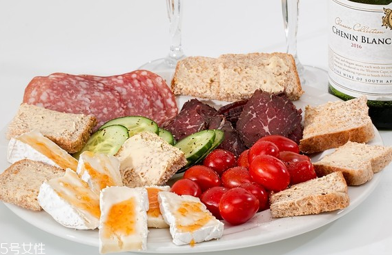 男人胡須長得慢怎么辦 留胡子把握4個(gè)關(guān)鍵 男人胡須長得慢怎么辦 留胡子把握4個(gè)關(guān)鍵