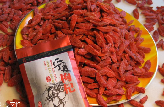 枸杞是大的好還是小的好？枸杞買大還是買小？