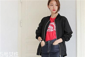 紅色t恤衫配什么外套？紅色t恤搭配外套技巧