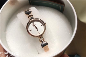 lloyd手表表帶怎么調(diào)？lloyd手表表帶調(diào)節(jié)方法