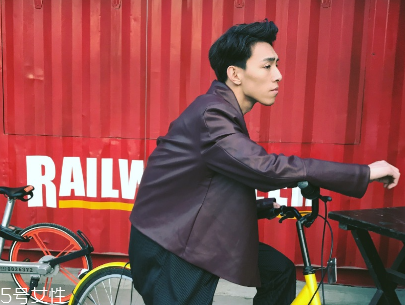 送男朋友香水哪個(gè)牌子好 經(jīng)典男士香水排行榜 送男朋友香水哪個(gè)牌子好 經(jīng)典男士香水排行榜