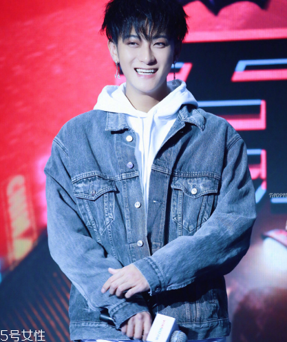 chanel星星耳環(huán)多少錢？香奈兒星星耳環(huán)價格