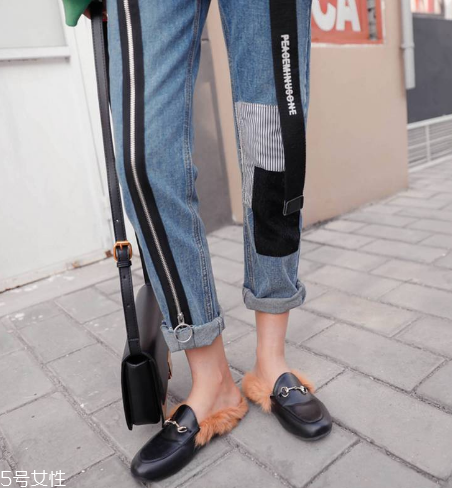 夏天穿什么樣的牛仔褲顯瘦？夏天適合穿什么牛仔褲