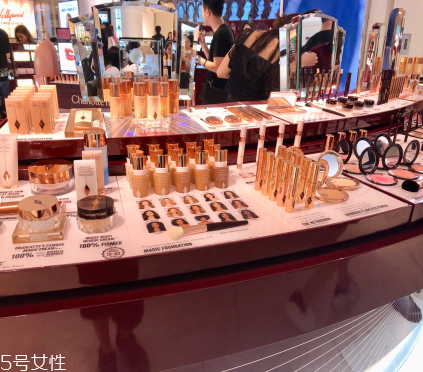 ct粉餅怎么樣 charlotte tilbury熱門產(chǎn)品價(jià)格