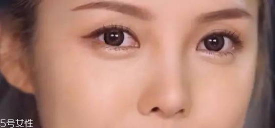 蜜桃色眼影怎么畫好看 蜜桃色眼妝畫法教程 蜜桃色眼影怎么畫好看 蜜桃色眼妝畫法教程