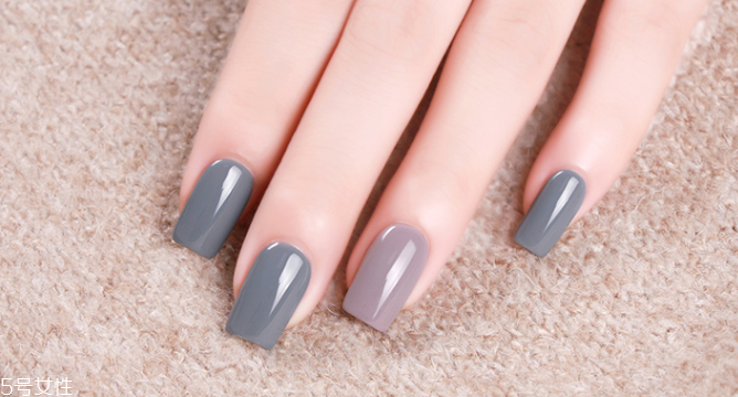 霧霾藍指甲圖片 霧霾藍美甲樣式大全 霧霾藍指甲圖片 霧霾藍美甲樣式大全