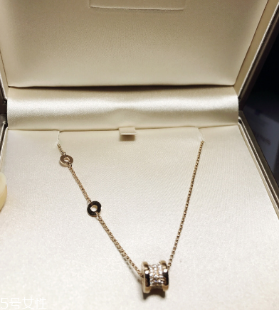 寶格麗彈簧項鏈可以彈嗎？寶格麗彈簧項鏈可以動嗎