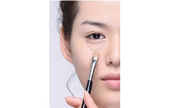 什么顏色口紅適合裸妝 裸妝的正確化妝步驟 什么顏色口紅適合裸妝 裸妝的正確化妝步驟