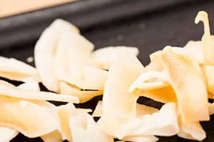 椰子片的熱量高嗎？椰子片會(huì)長胖嗎