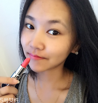 紀(jì)梵希小羊皮哪個顏色最火最好看 紀(jì)梵希小羊皮口紅試色 紀(jì)梵希小羊皮哪個顏色最火最好看 紀(jì)梵希小羊皮口紅試色